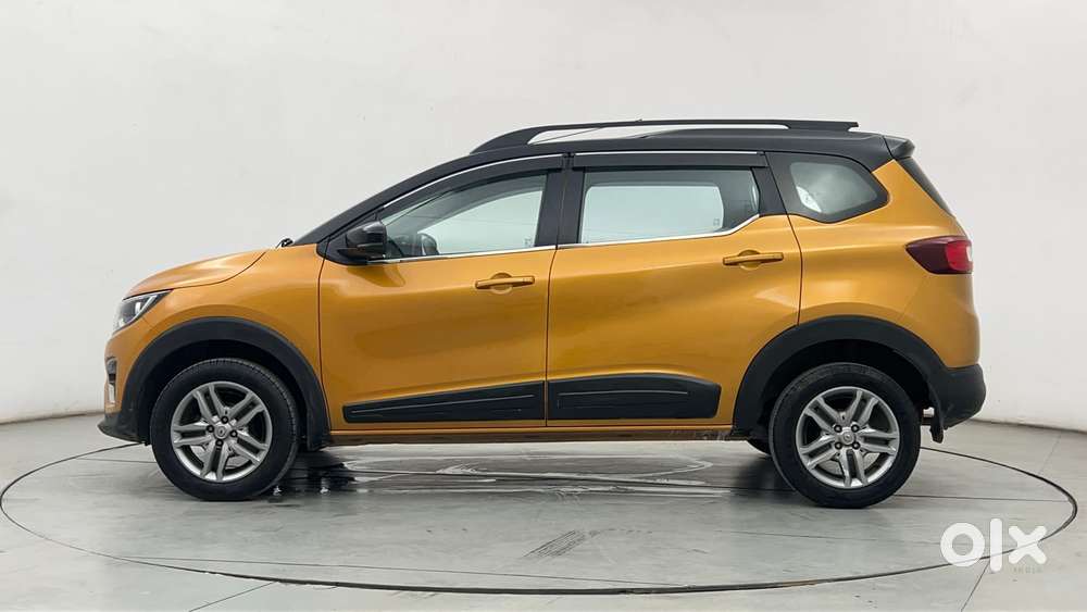 Renault Triber 1.0 Rxz Dual Tone, 2022, Petrol