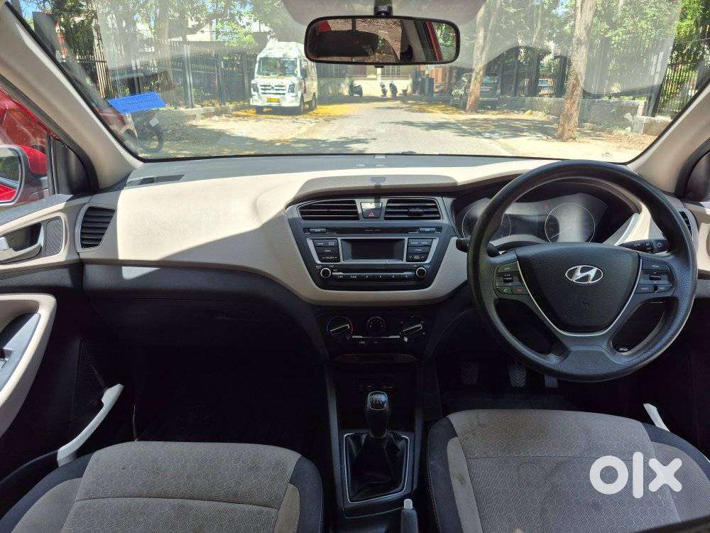 Hyundai I20 Magna 1.2 Mt, 2015, Petrol