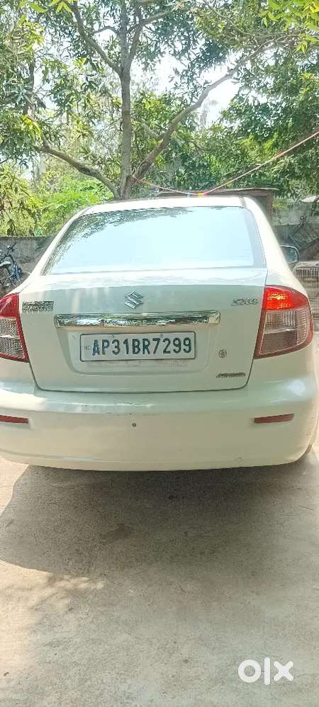 Maruti Suzuki Sx4 2011