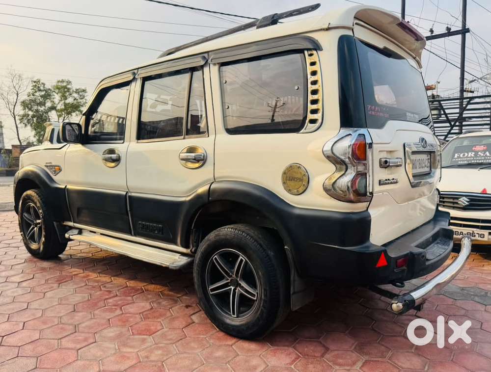 Mahindra Scorpio S4, 2015, Diesel