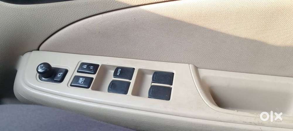 Maruti Suzuki Swift Dzire Vxi Optional, 2022, Petrol