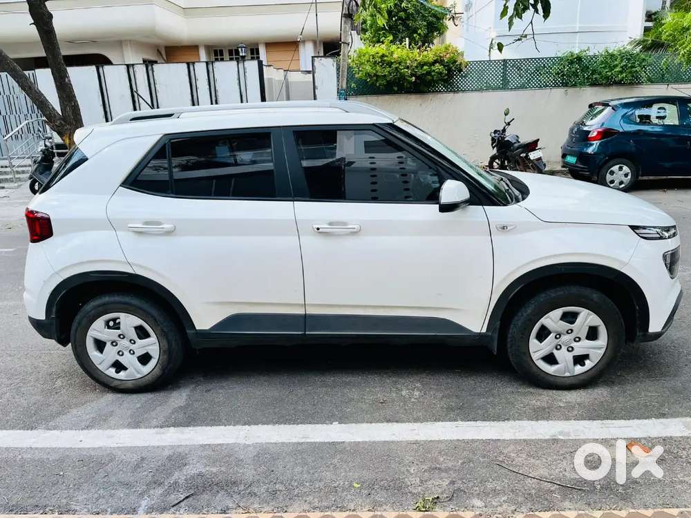 Hyundai Venue 2020 Petrol Good Condition