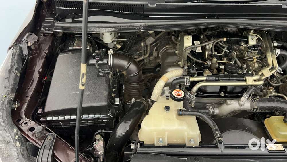 Toyota Innova Crysta 2.4 G Plus Mt 8 Str, 2019, Diesel
