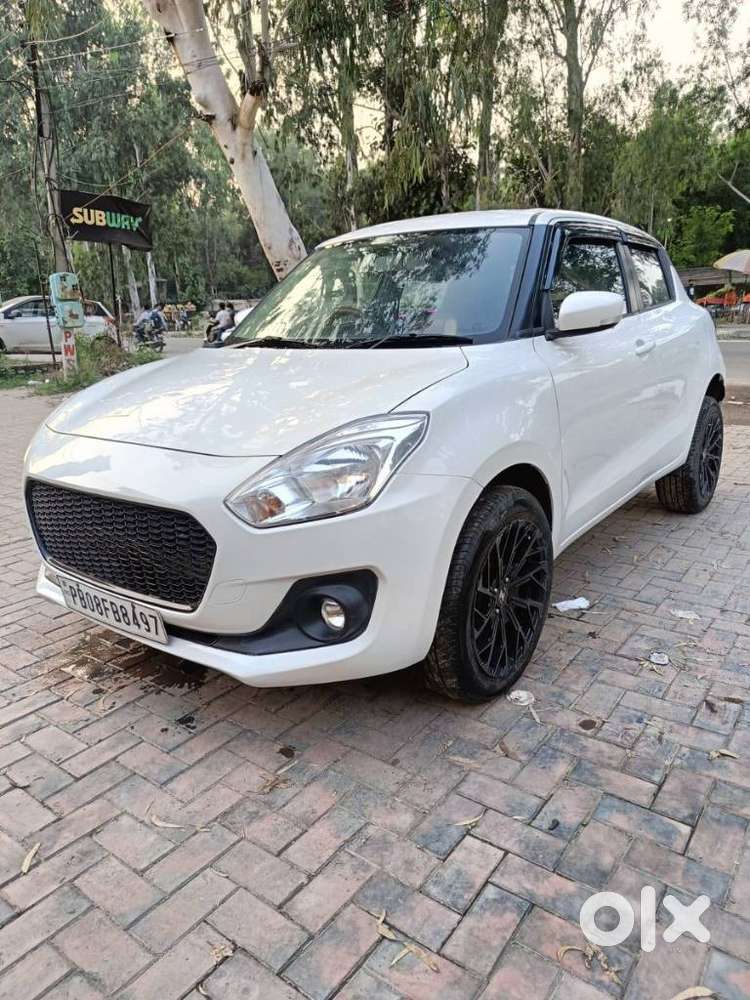Maruti Suzuki Swift Vxi + Manual, 2023, Petrol
