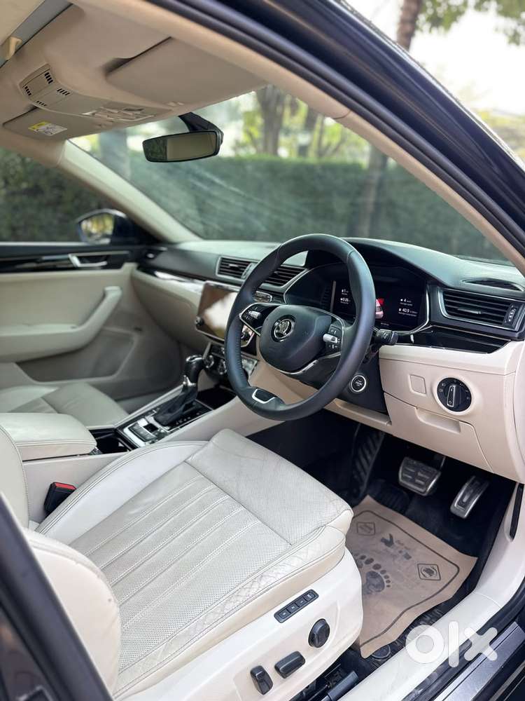 Skoda Superb 2.0 L&k Tsi At, 2022, Petrol