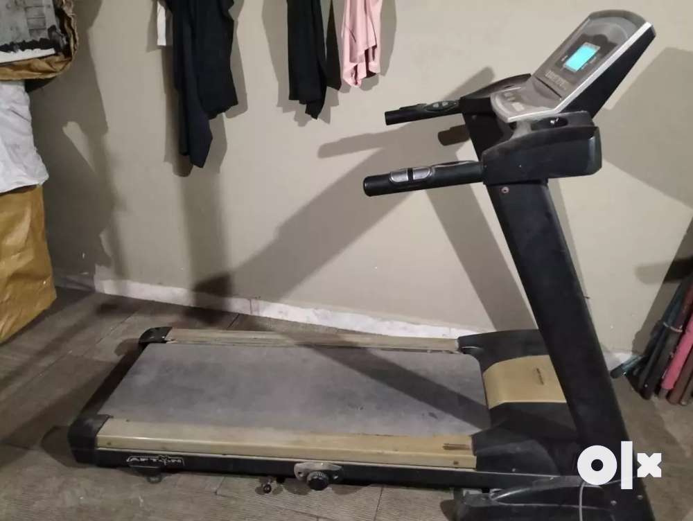 Used treadmill online olx