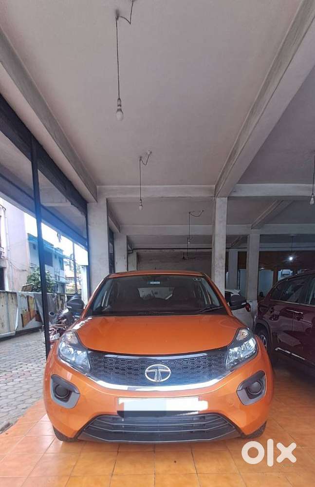 Tata Nexon 1.2 Revotron Xma Amt, 2018, Petrol