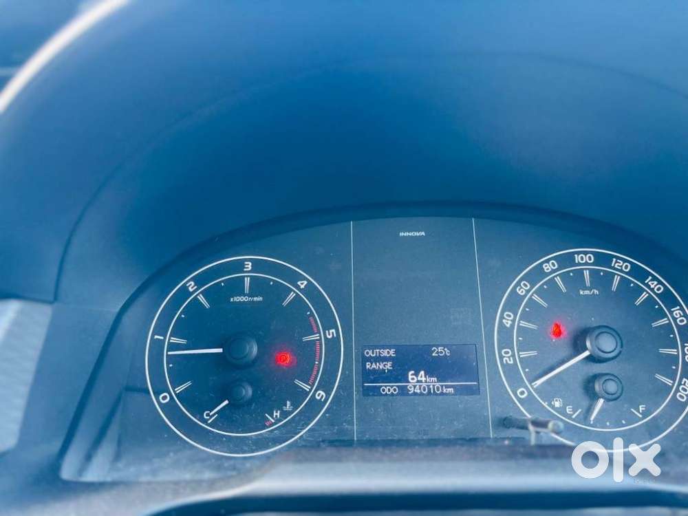 Toyota Innova Crysta 2.4 G Mt 7 Str, 2022, Diesel