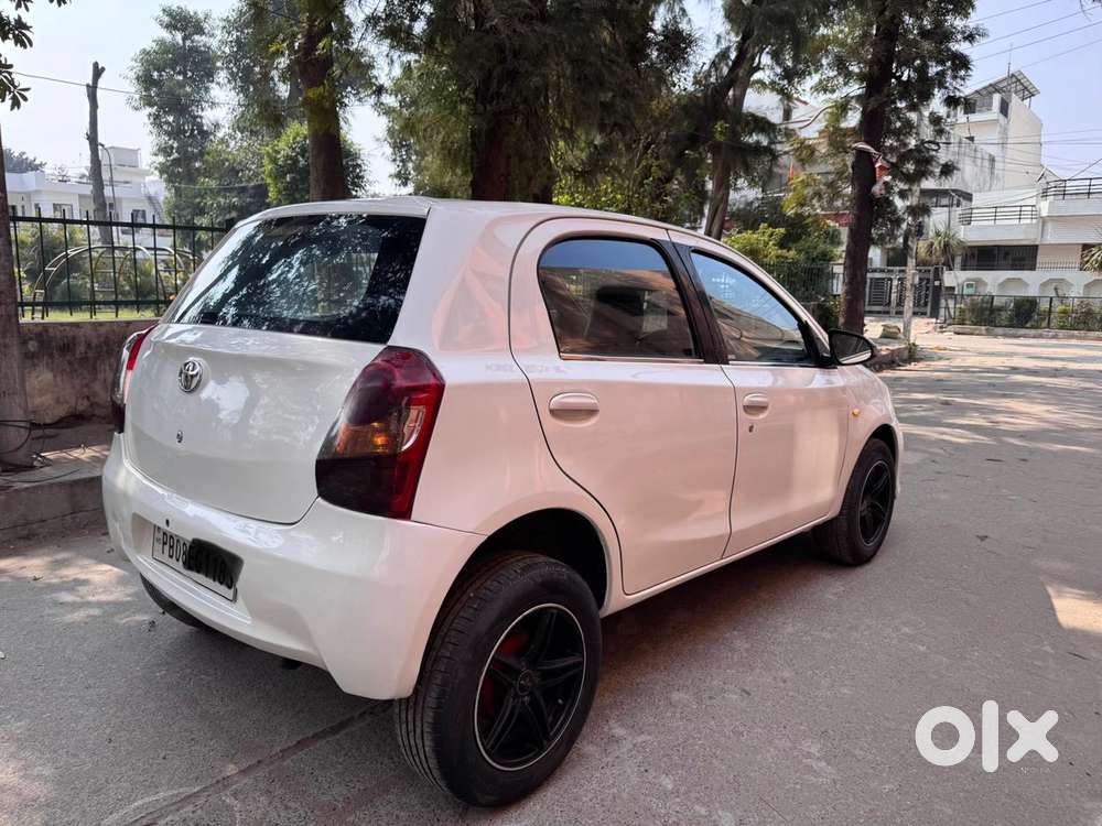 Toyota Etios Liva Gd, 2013, Petrol