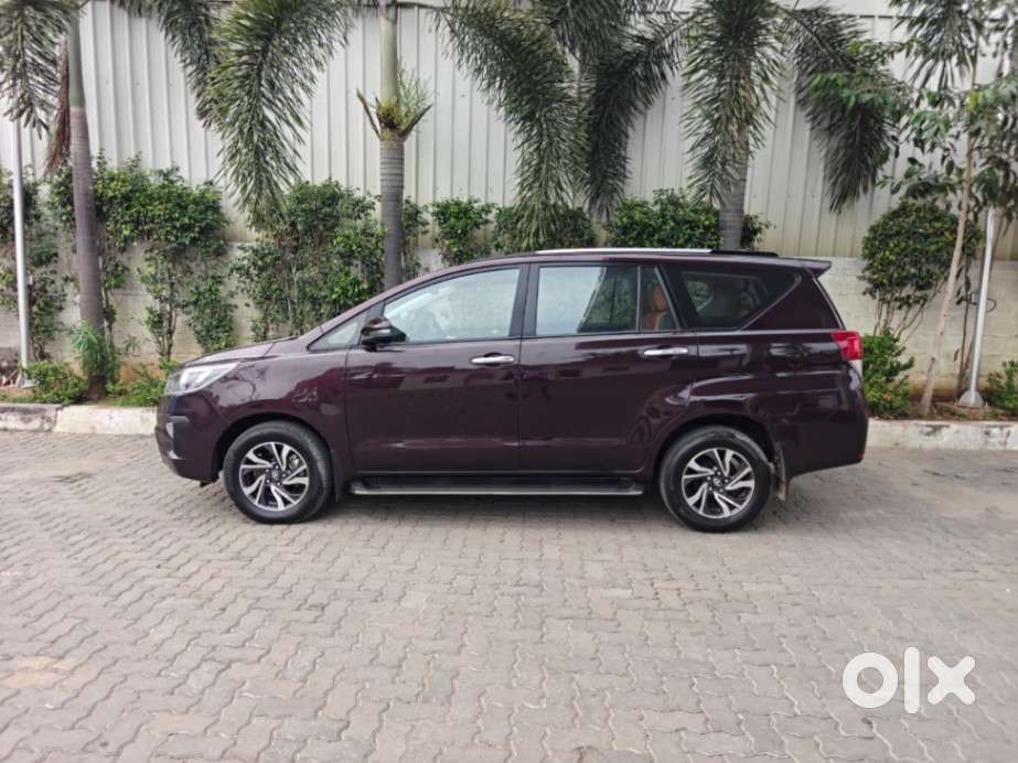 Toyota Innova Crysta 2.4 G Plus Mt 8 Str, 2021, Diesel