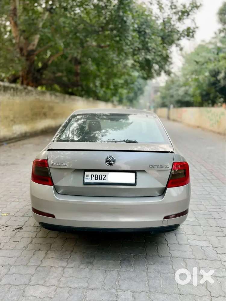 Skoda Octavia 2.0 Tdi At (2017)  Premium Diesel Sedan