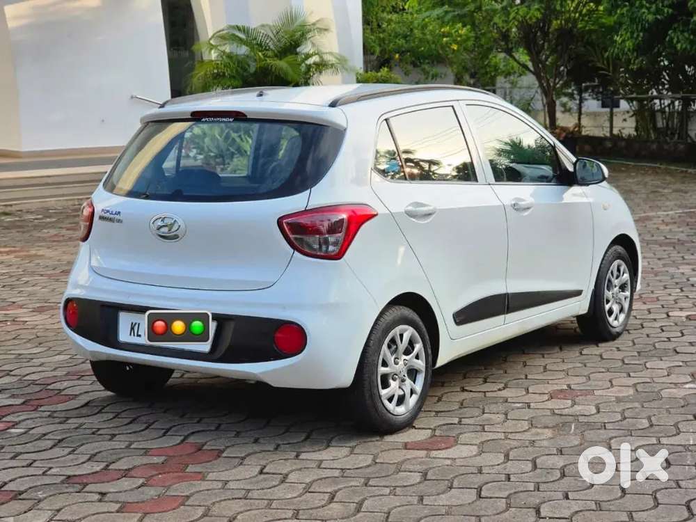 Grand I10 Magna Mt Petrol