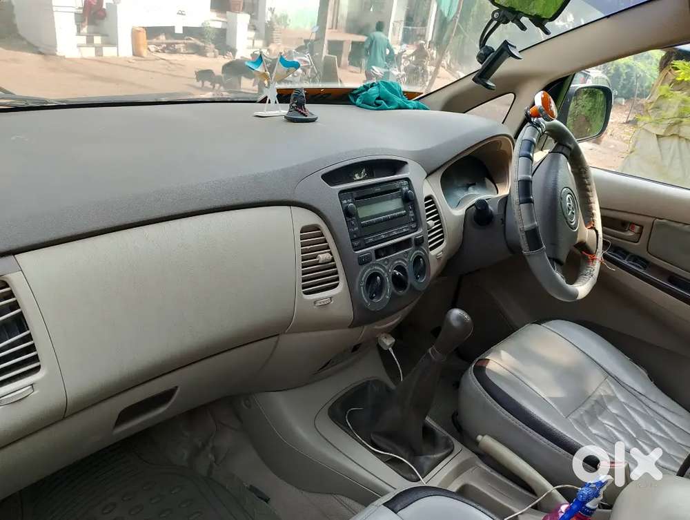 Toyota Innova 2.5 G