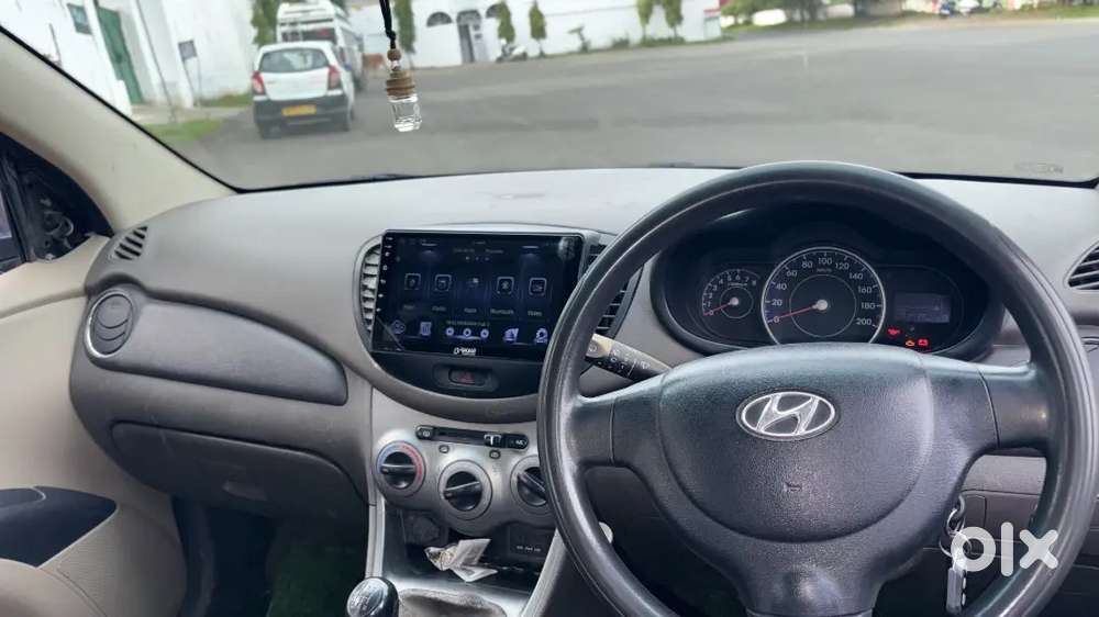 Hyundai I10 Sportz Petrol 2010