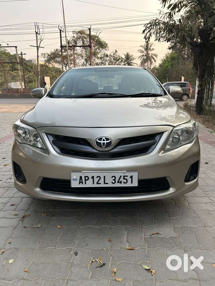 Toyota Corolla Altis 2010-2013 Diesel D4dg, 2011, Diesel