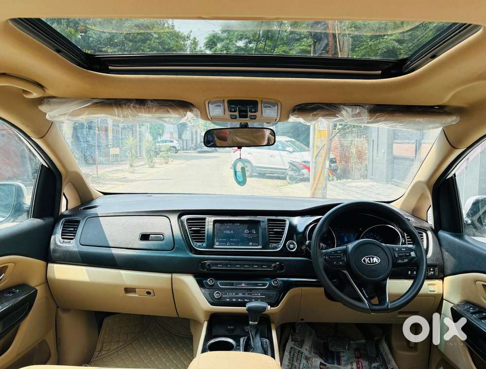 Kia Carnival Prestige, 2023, Diesel