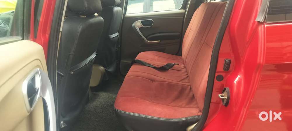 Mahindra Tuv 300 Mhawk100 T8, 2016, Diesel