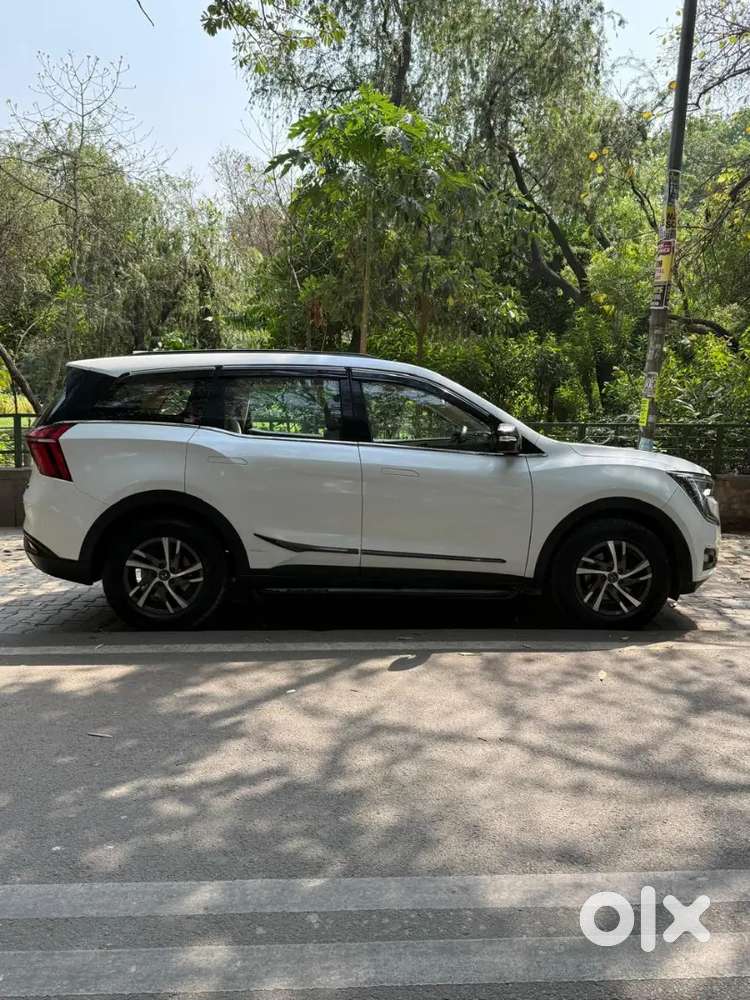 Xuv700 Ax5 7 Seater