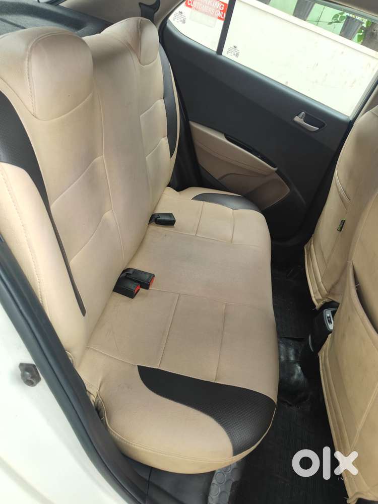 Hyundai Grand I10 Crdi Sportz, 2015, Petrol