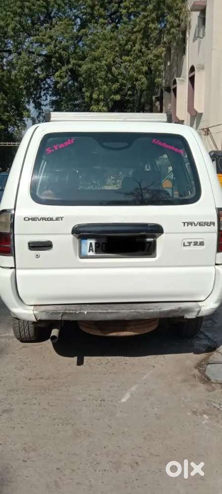 Chevrolet Tavera 2014 Diesel 240000 Km Driven
