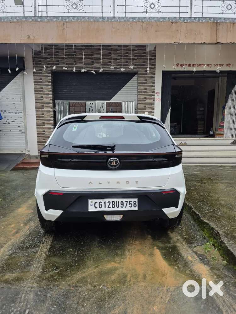 Tata Altroz Creative  2026 Petrol Manual