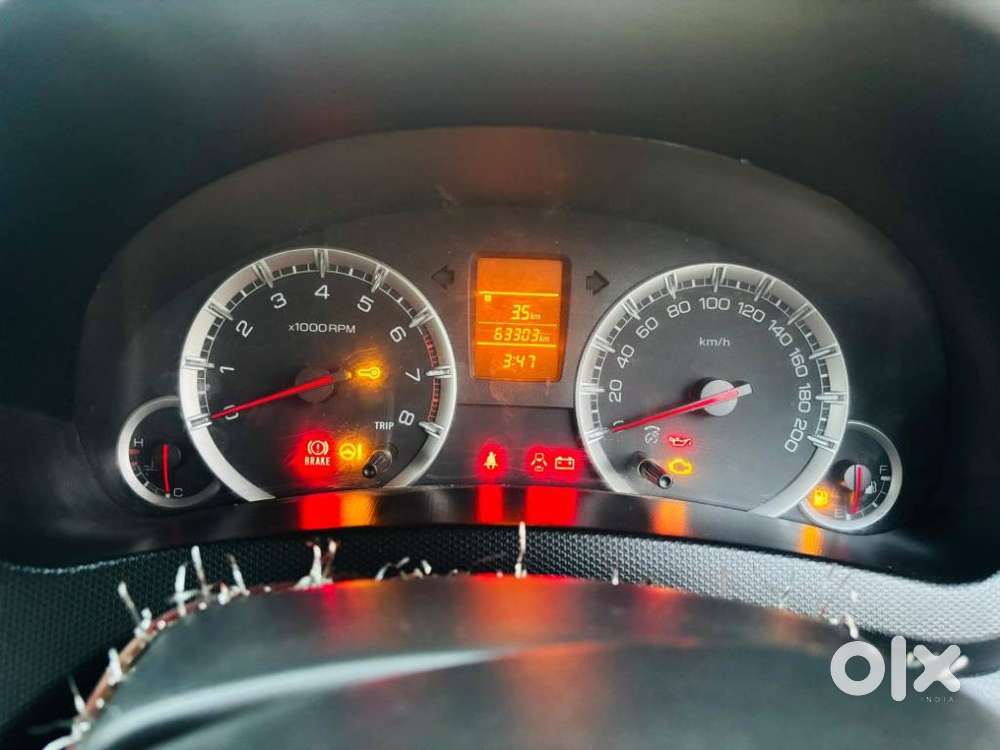 Maruti Suzuki Swift Vxi + Manual, 2012, Petrol