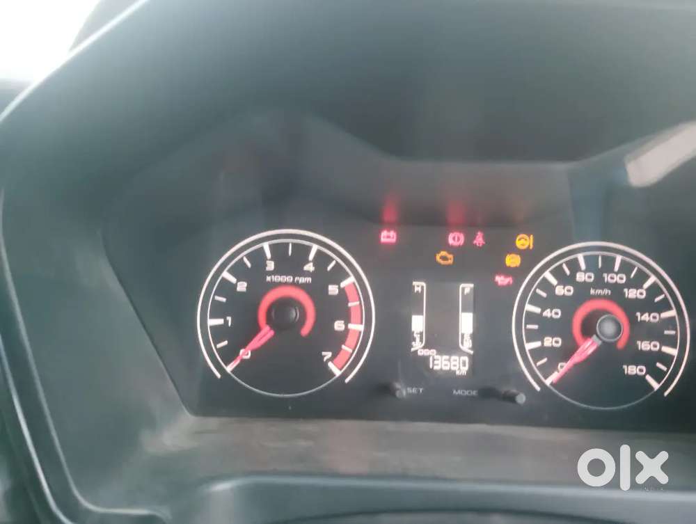 Mahindra Kuv 100 2016 Diesel 13680 Km Driven