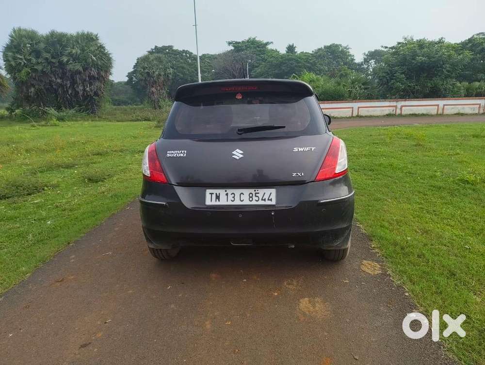 Maruti Suzuki Swift 2015 Petrol Well Maintained