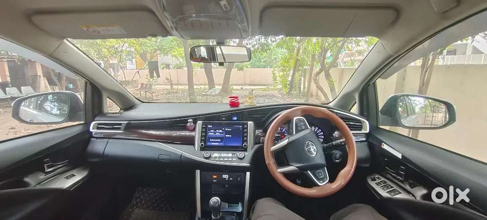 Toyota Innova Crysta 2014 Diesel Well Maintained