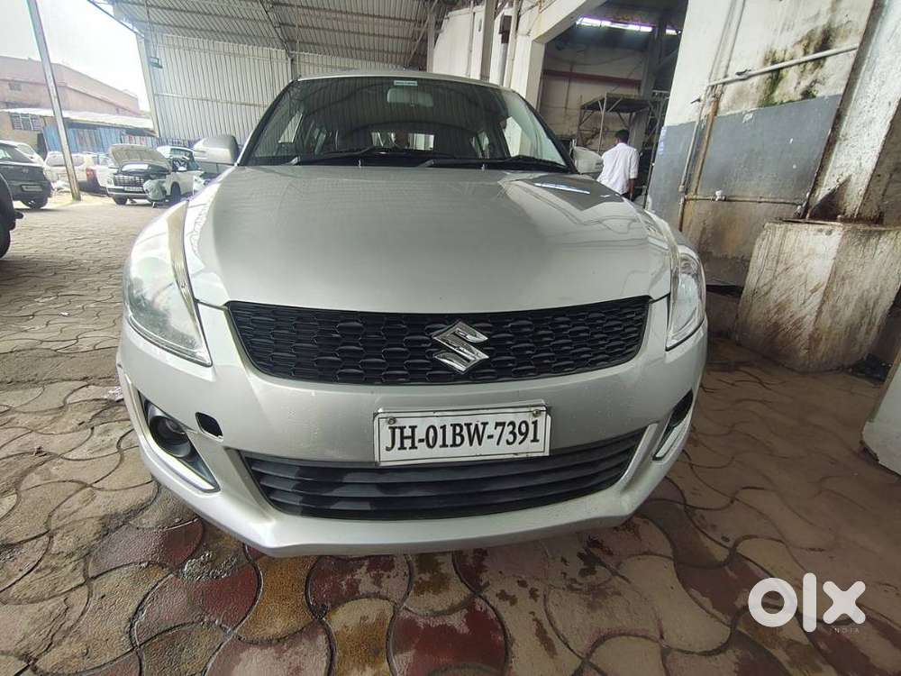 Maruti Suzuki Swift Vxi 1.2 Abs Bs-iv, 2016, Petrol