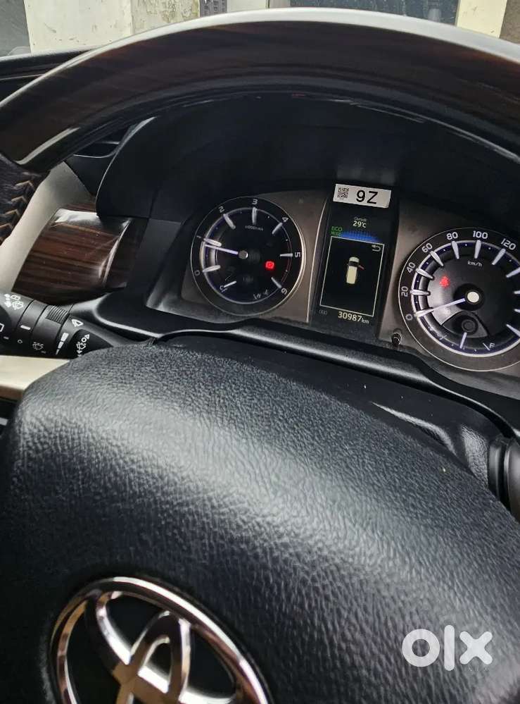 Toyota Innova Crysta Zx 2025