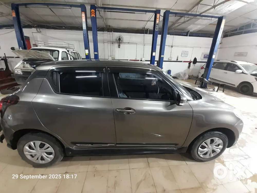 Maruti Suzuki Swift 2023 Petrol 27000 Km Driven