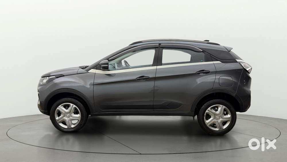 Tata Nexon 1.2 Revotron Xm (s), 2023, Petrol