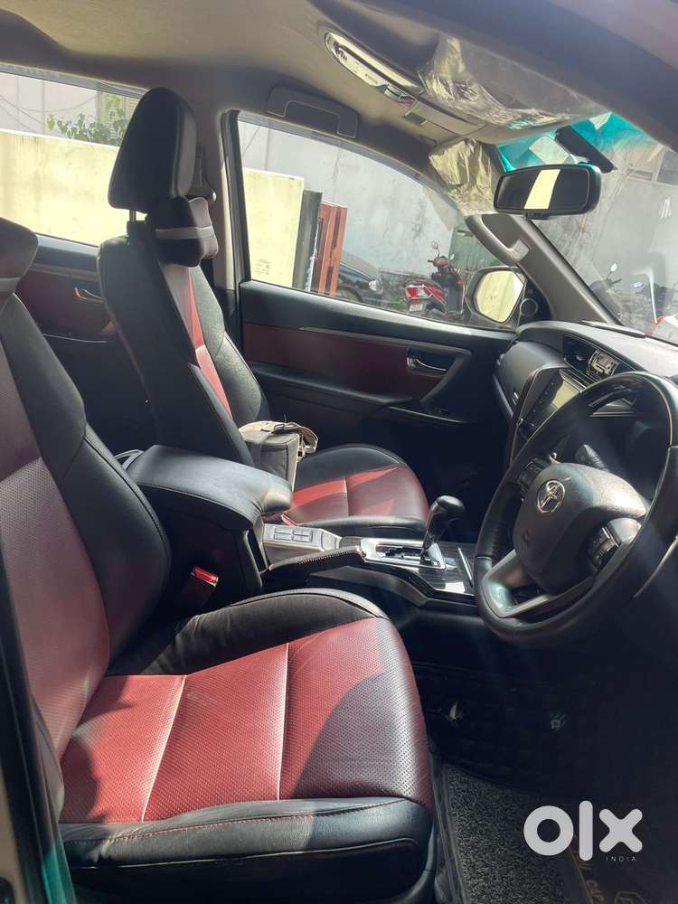 Toyota Fortuner Legender 4x4 At 2.8, 2015