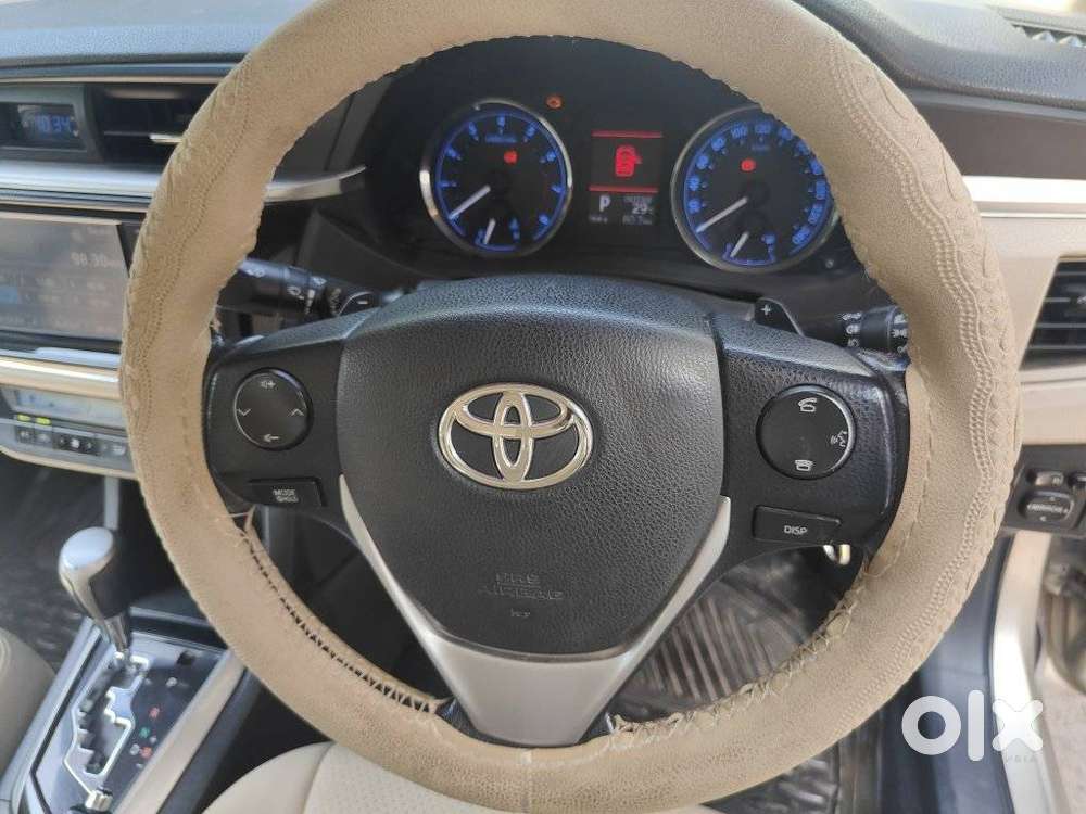 Toyota Corolla Altis G At, 2015, Petrol