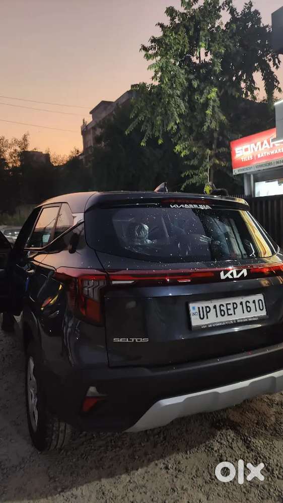 Well Maintained Car With Full Loaded Feature