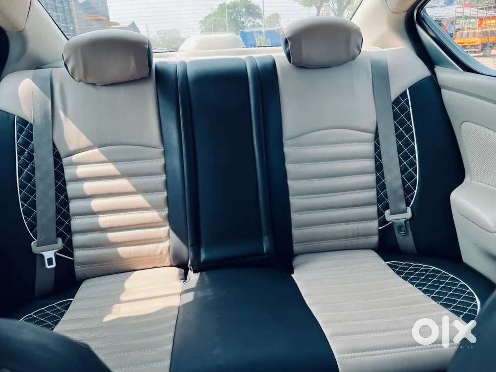 Nissan Sunny 2011