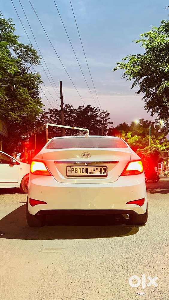Hyundai Verna Automatic Petrol 2015