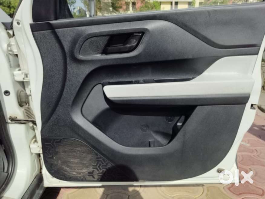 Tata Punch Pure, 2022, Petrol
