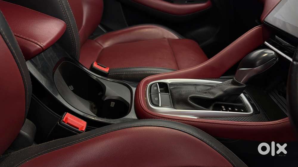 Mg Astor 1.5 Savvy Cvt S Red, 2022, Petrol