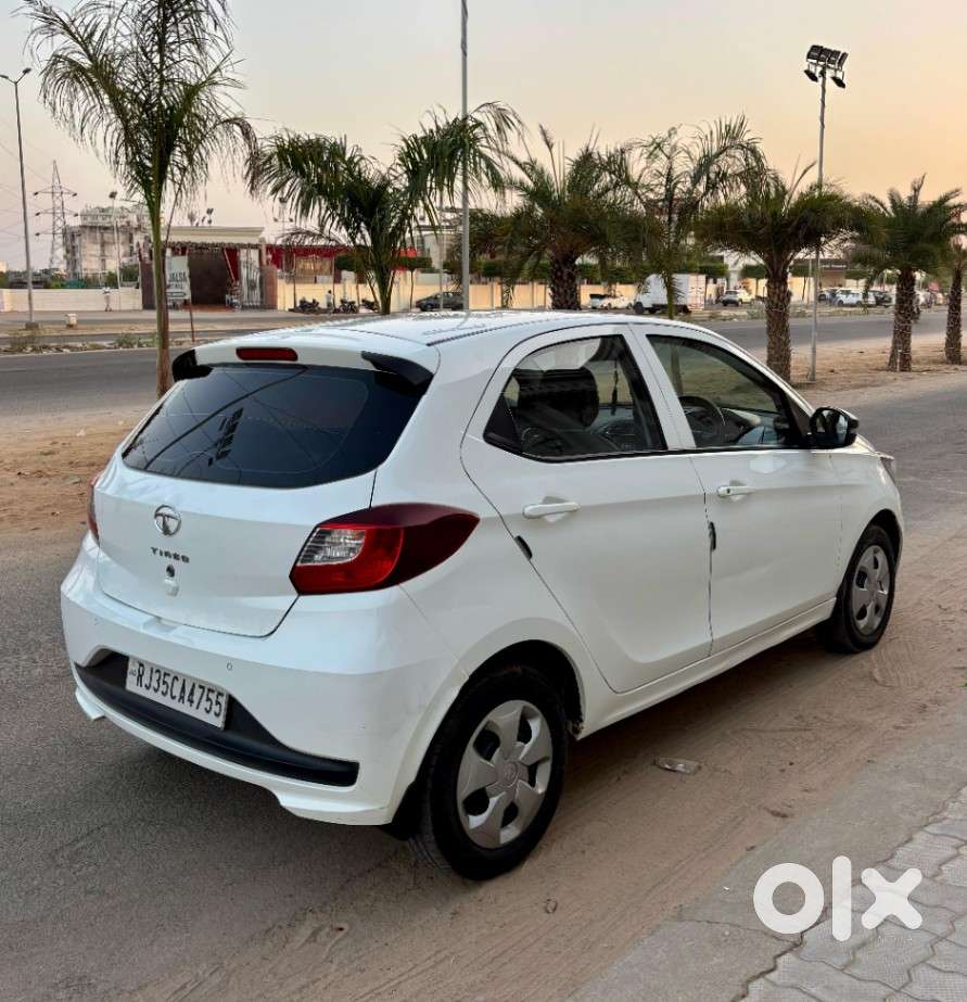 Tata Tiago 1.2 Revotron Xt (o), 2021, Petrol