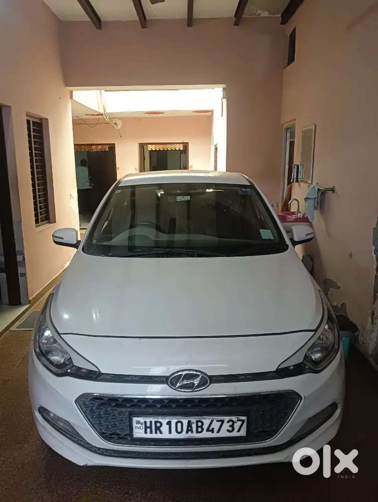 White I20 Sportz