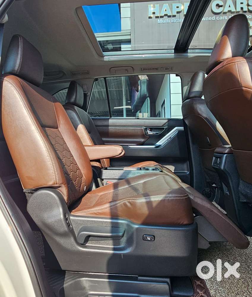 Toyota Innova Hycross 2.0 Zx Hybrid 7 Str, 2024, Petrol