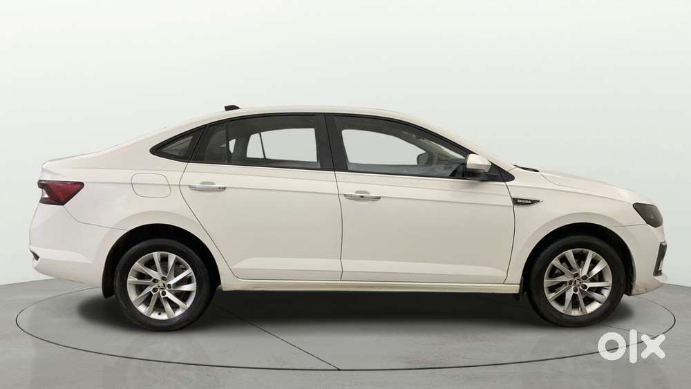 Skoda Slavia 1.0 Ambition Tsi, 2022, Petrol