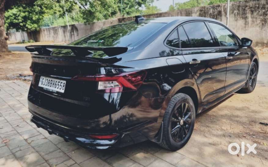 Skoda Slavia Sportline 1.0l Tsi Mt, 2025, Petrol