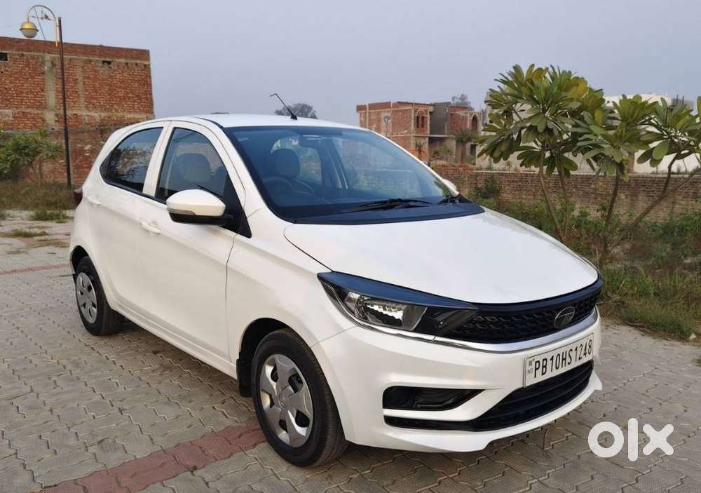 Tata Tiago 1.2 Revotron Xt (o), 2021, Petrol