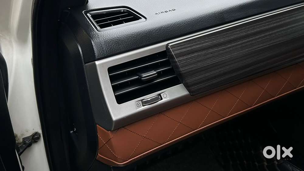 Mahindra Alturas G4 4wd At, 2019, Diesel