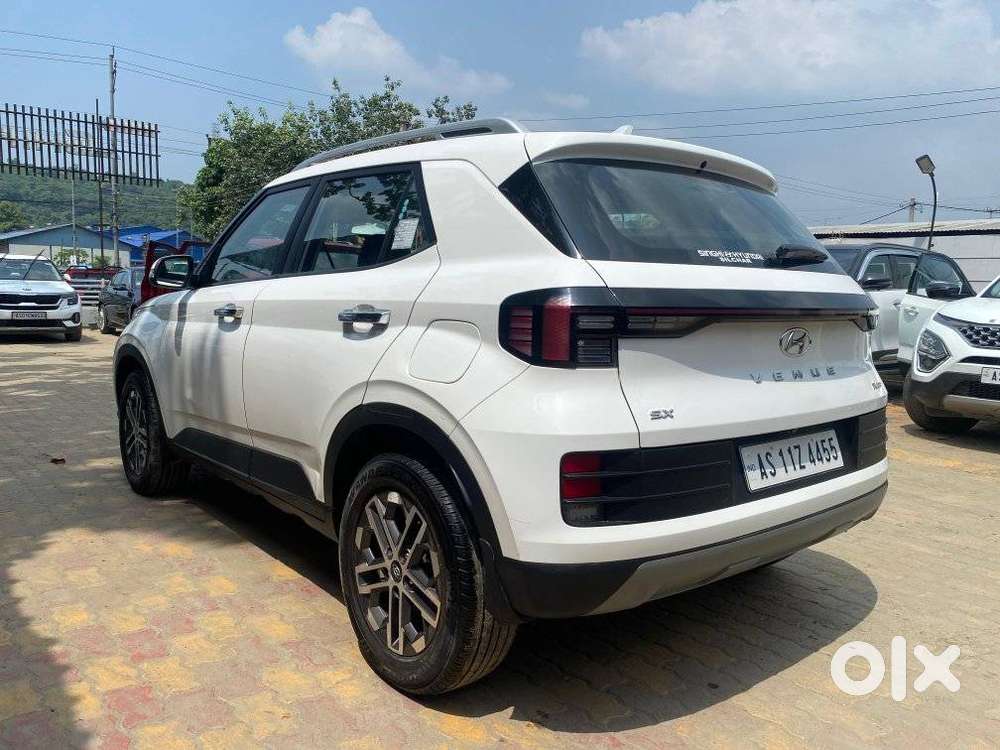 Hyundai Venue 1.0 Sx (o) Turbo Dct, 2023, Petrol