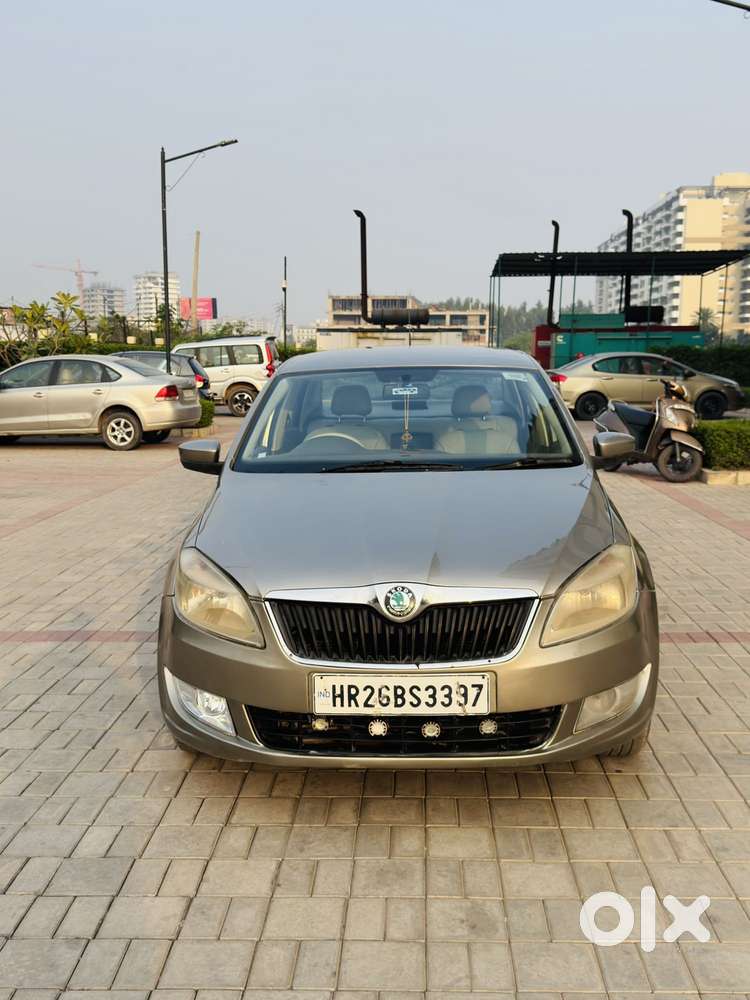 Skoda Rapid Elegance 1.6 Tdi Cr Manual, 2012, Diesel