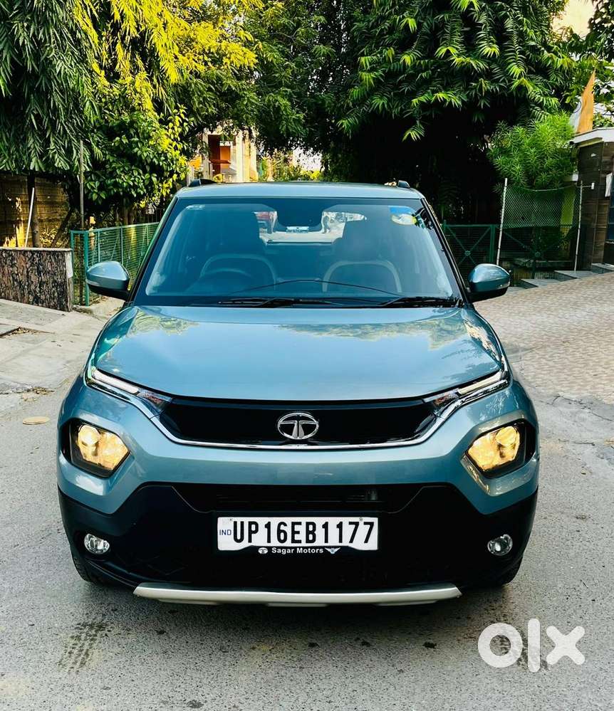 Tata Punch Accomplished Dazzle Amt Sunroof, 2023, Petrol